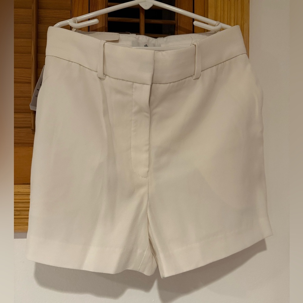 Aritzia Cream High Waist Women's Shorts